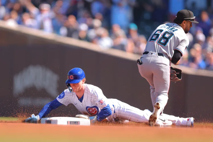 Pete Crow-Armstrong Joins 40-40 Club When He Swipes Base For Cubs In First Inning vs. Marlins